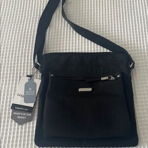 Baggallini Classic Black Messenger Bag